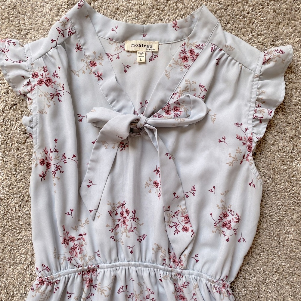 Knee-length blue dress with pink floral print - size L
